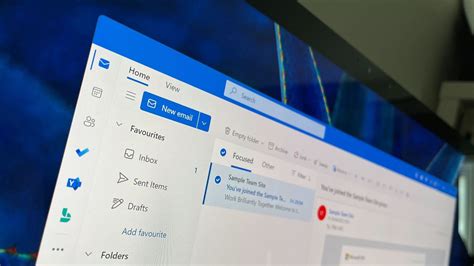 Installing the new Outlook for Windows .